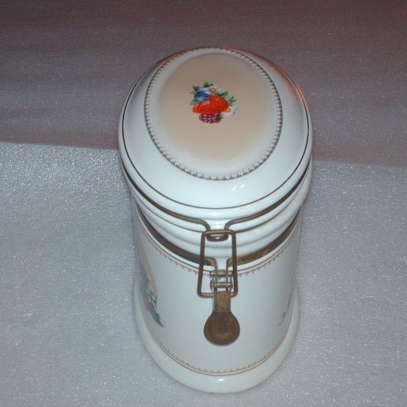 Knotts Berry Farm ceramic advertising canister - Picture 4 of 9